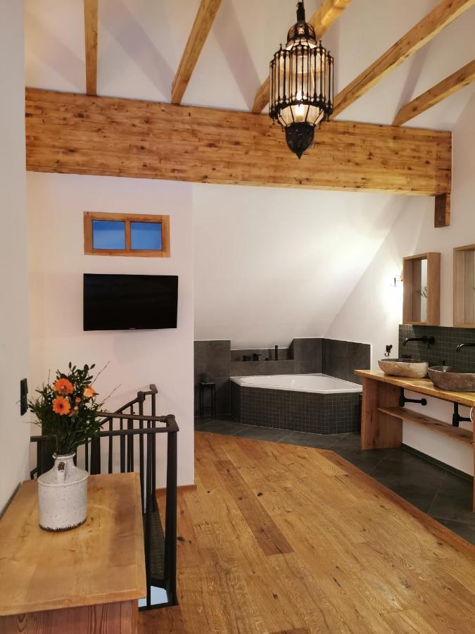 Appartement Alte Baeckerei à Bescheid Extérieur photo